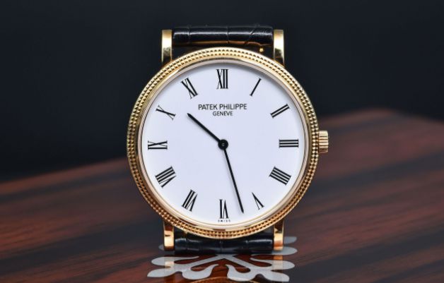 百年灵手表停走维修多少钱？